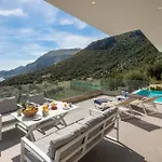 Villa Ouranos By Whitedream