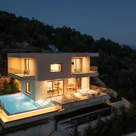 Ouranos By Whitedream Nisaki (Corfu)